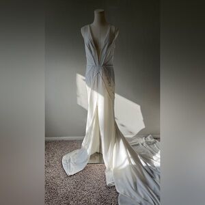 Northern Star by Rish | Modern Romantic Bridal Gown